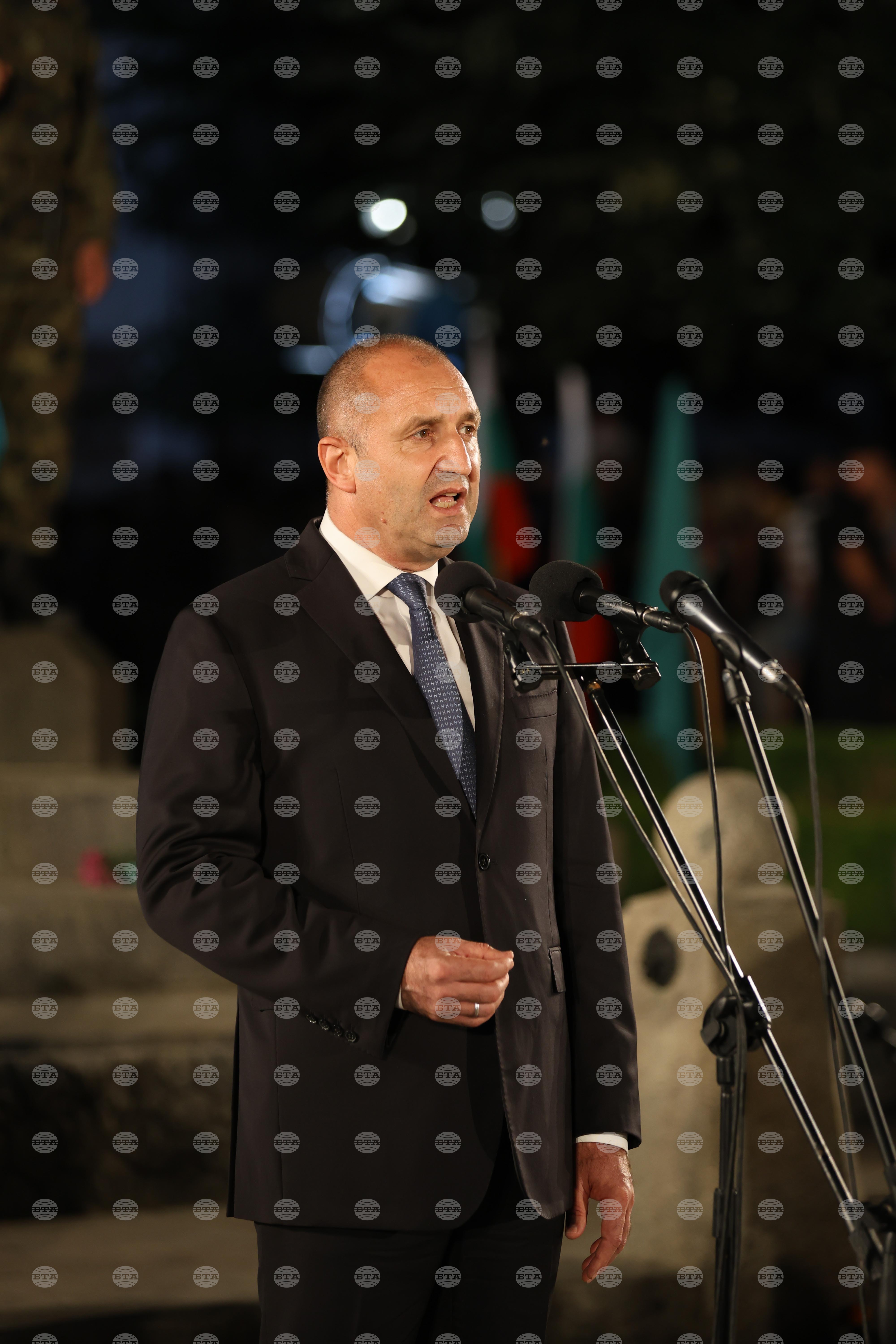 Карлово - Васил Левски - годишнина - Румен Радев