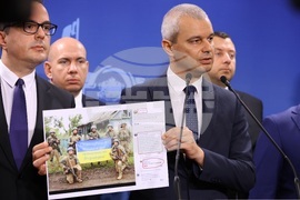 Парламент - Възраждане - брифинг