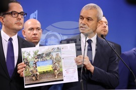 Парламент - Възраждане - брифинг