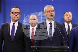 Парламент - Възраждане - брифинг