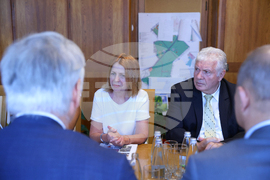 Столична община - договор - метровлакове