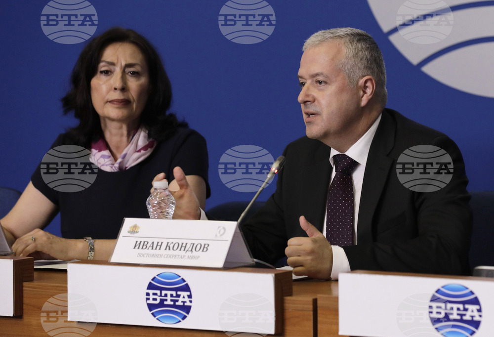 Национален пресклуб на БТА-София - Дипломатически институт към МВнР - годишнина - награди - пресконференция