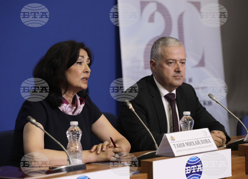 Национален пресклуб на БТА-София - Дипломатически институт към МВнР - годишнина - награди - пресконференция