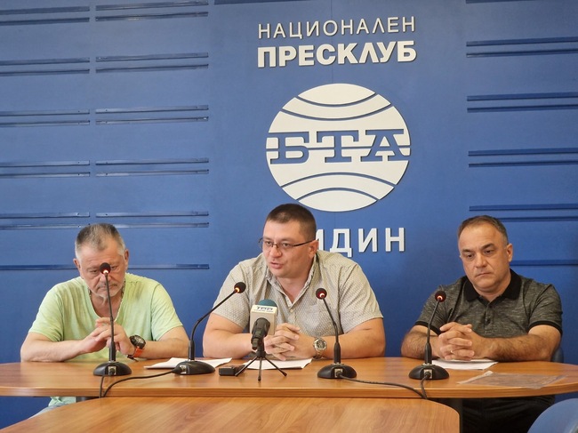 Съветници от групата "Справедливост за Видин" на местния общински съвет дадоха пресконференция по актуални политически въпроси в града