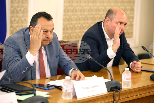  Парламент - Комисия по икономическа политика и иновации - заседание