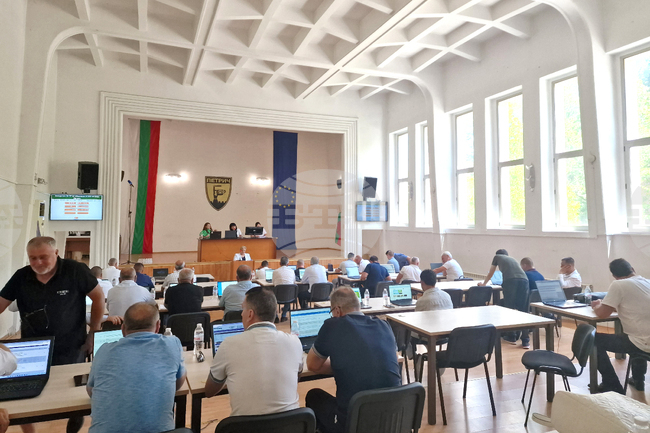 Петрич - общински съвет - заседание