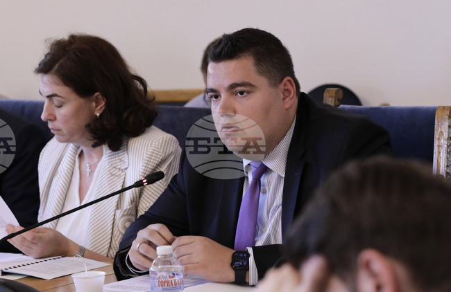 Парламент - Комисия по правни въпроси - заседание