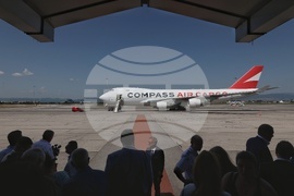 Летище София - товарен самолет Боинг 747 - посрещане