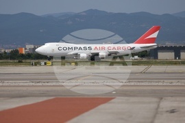 Летище София - товарен самолет Боинг 747 - посрещане