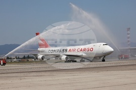 Летище София - товарен самолет Боинг 747 - посрещане