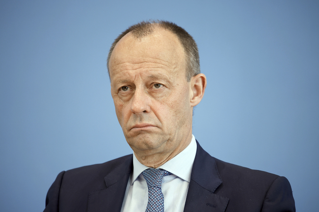 Лидерът на най-голямата опозиционна партия в Германия поиска изграждане на европейска коалиция в отношенията с Китай