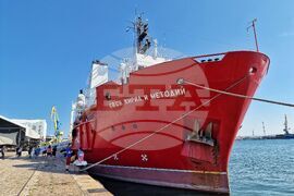 Бургас - кораб „Св. Св. Кирил и Методий“ - мониторинг на водите
