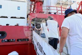 Бургас - кораб „Св. Св. Кирил и Методий“ - мониторинг на водите