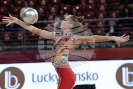 Художествена гимнастика - Полина Карика