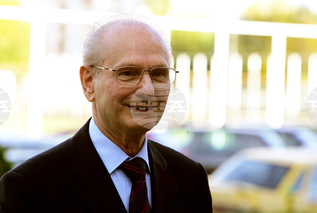 Доц. Неделчо Беронов - юрист и икономист