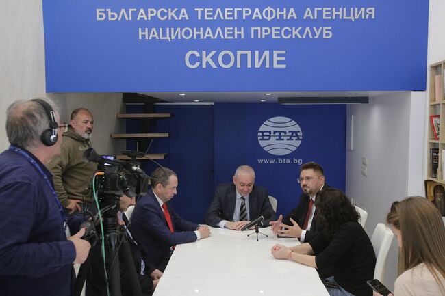 Висшето училище по застраховане и финанси подписа меморандуми за сътрудничество с три водещи университета в Република Северна Македония
