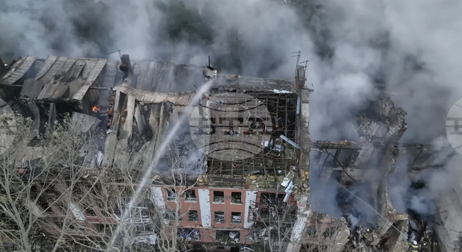 Част от украинския град Николаев остана без ток след руско нападение с дронове, съобщи областният управител