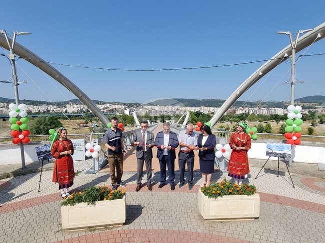  Кърджали - пешеходен мост - откриване