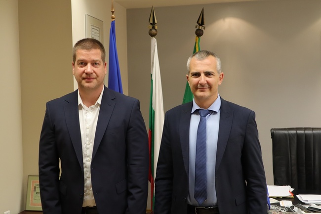 Министърът на младежта и спорта Димитър Илиев проведе среща с кмета на Стара Загора Живко Тодоров