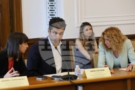 Парламент - Комисия по въпросите на Европейския съюз