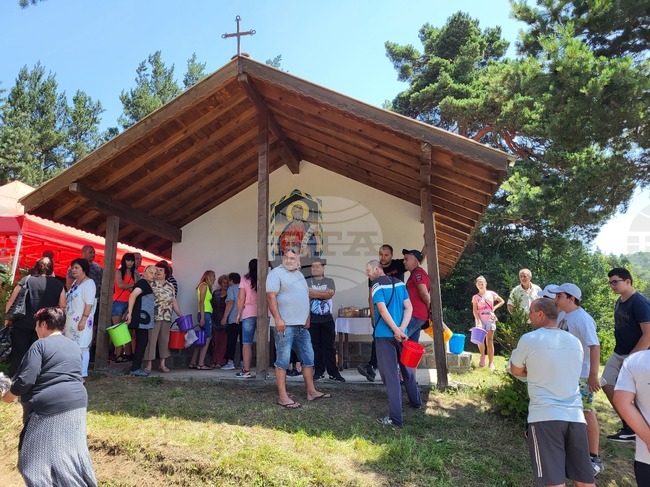 Село Шипочане - "Свети Пророк Илия" - водосвет - курбан