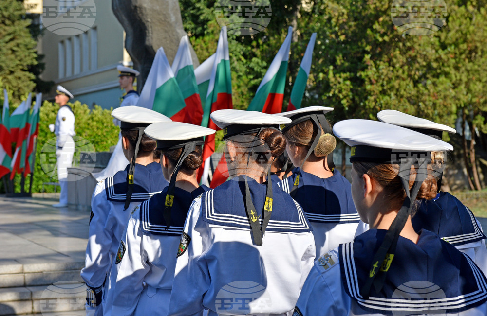 Варна - ВВМУ - Никола Вапцаров - годишнина