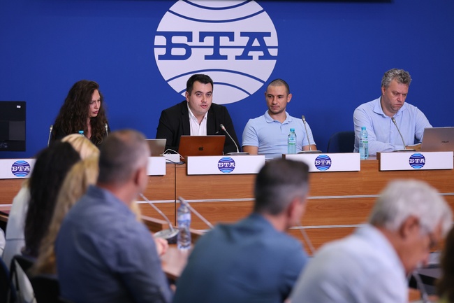 Експерти предлагат промяна в Изборния кодекс с цел въвеждане на преброяване на гласовете чрез електронни устройства