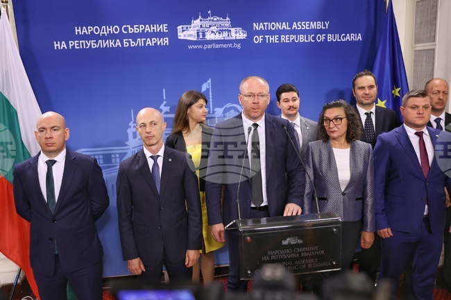 Парламент - ПГ "Възраждане" - пресконференция