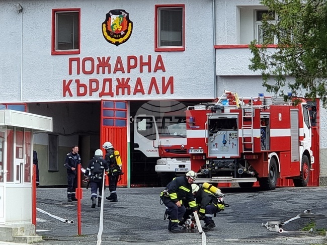 Възрастен мъж е загинал при пожар в дома си в кърджалийското село Зимзелен