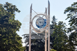 Бургас - часовник - мълния