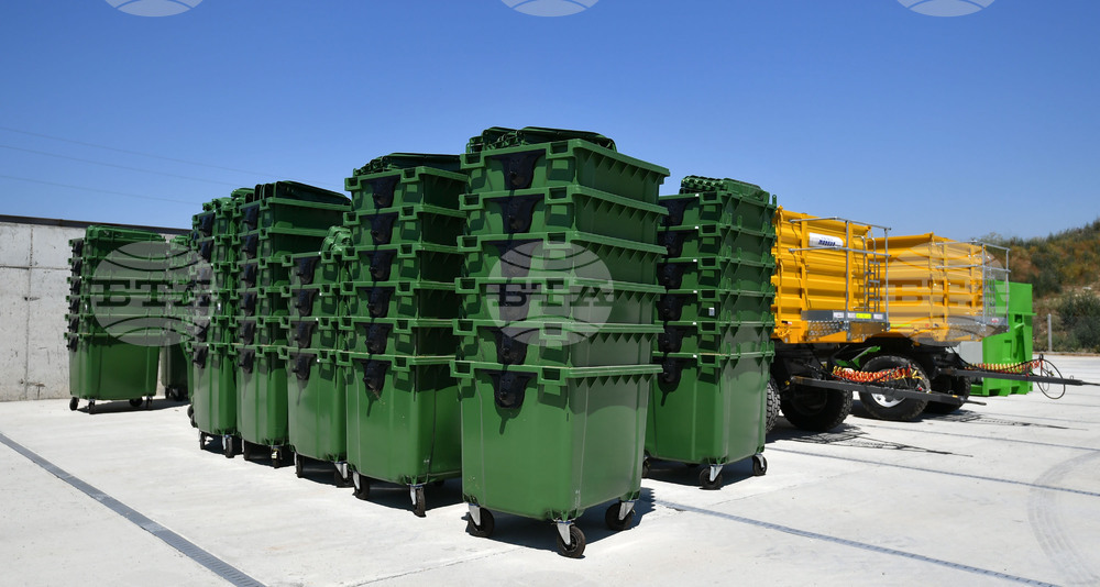 Interior Ministry Working on Case of Four Turkish-Registered Waste Trucks Set on Fire in Sofia