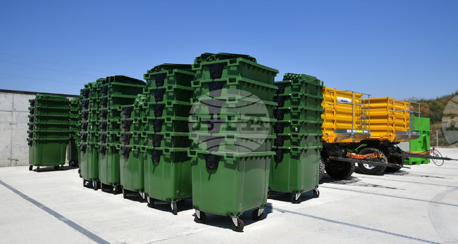 Interior Ministry Working on Case of Four Turkish-Registered Waste Trucks Set on Fire in Sofia