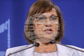 Парламент - БСП - брифинг - Корнелия Нинова 