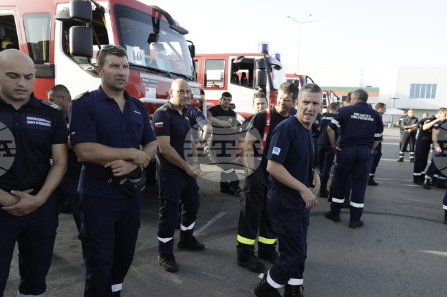 Български пожарникари заминават за Гърция