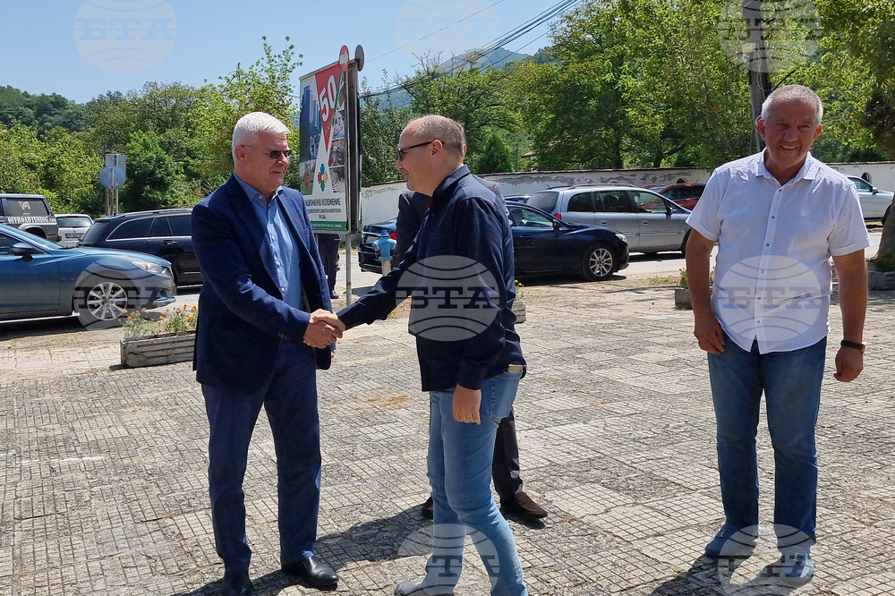 Село Орешак - фестивал на виното