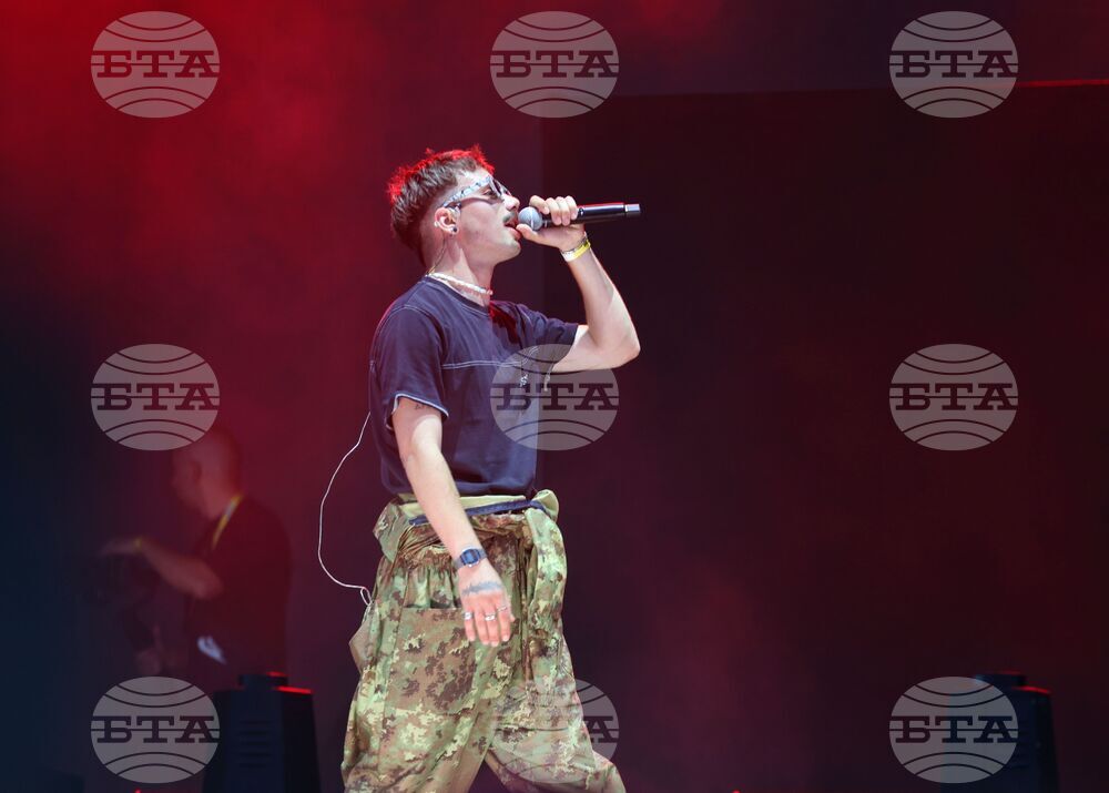 Бургас - Burgas Breeze Fest - Молец и Мила Роберт