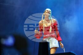 Бургас - Burgas Breeze Fest - Молец и Мила Роберт