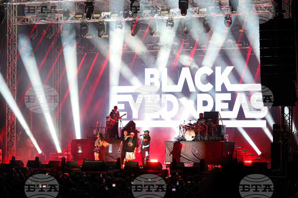 Бургас - Black Eyed Peas - концерт