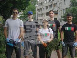 Снимка: Възраждане