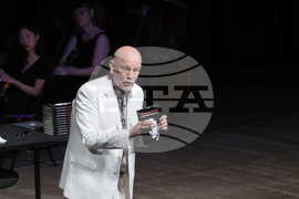 Варна -  Джон Малкович - спектакъл