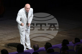 Варна -  Джон Малкович - спектакъл