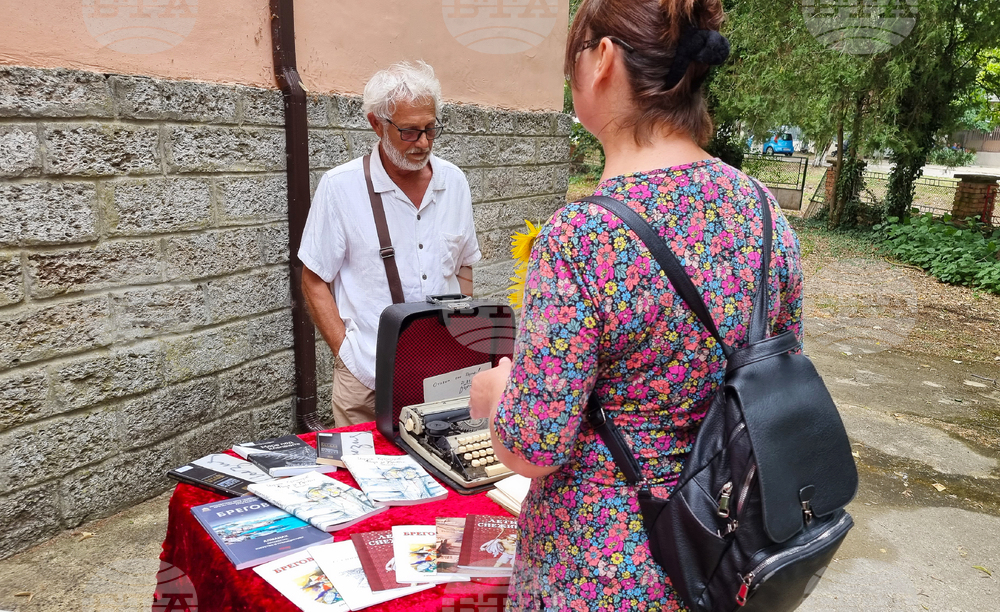 Село Гурково - Йордан Кръчмаров - паметник - откриване
