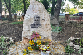 Село Гурково - Йордан Кръчмаров - паметник - откриване 