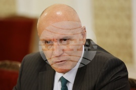 Парламент - Комисия по бюджет и финанси - Димитър Радев