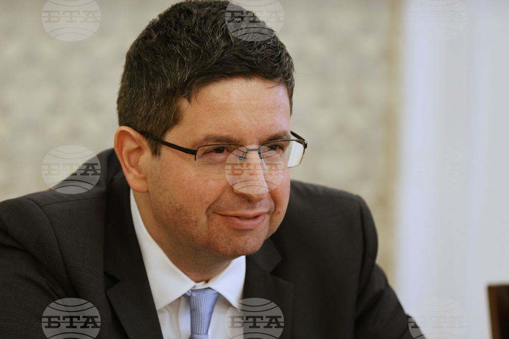 Трудно се налага вето върху бюджета, тъй като това носи своята политическа цена, посочи подуправителят на БНБ Петър Чобанов