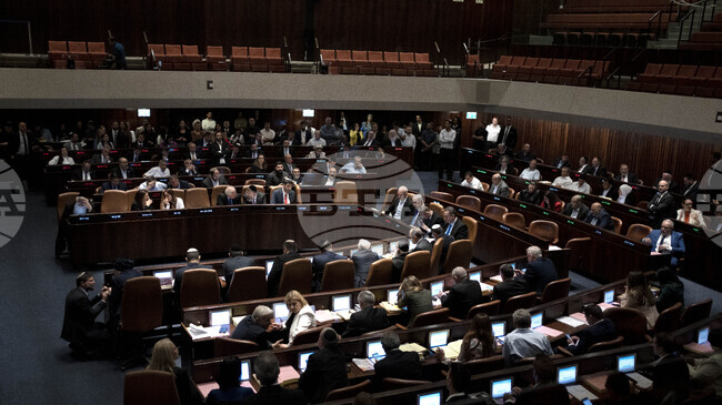 Управляващите партии в Израел бойкотираха гласуването на мирния план за Газа в парламента