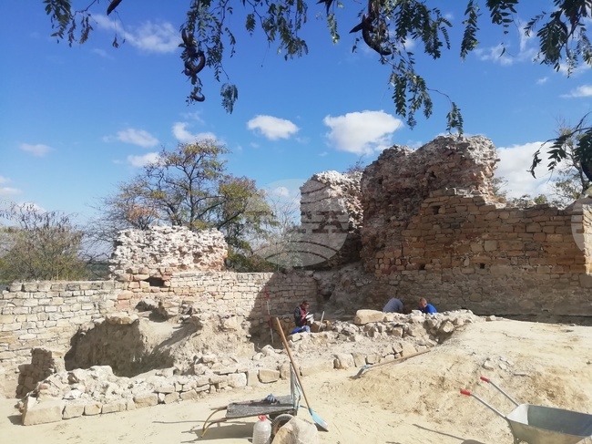 Напълно разкрит е замъкът в Свищов, открит е подпис на сапьора, взривил крепостта