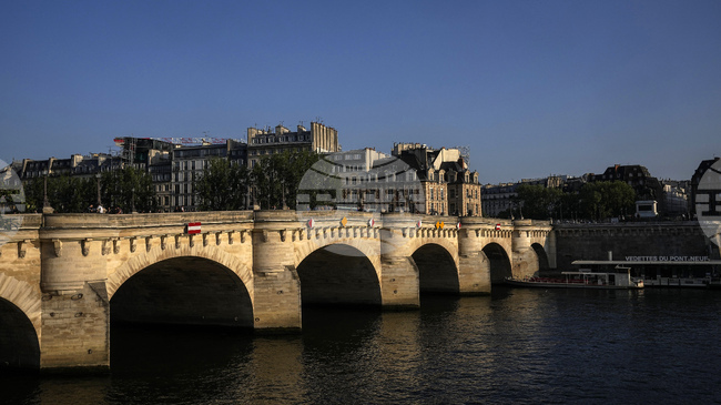 Проект на артиста JR, отдаващ почит на Кристо и Жан-Клод, ще бъде представен в Париж през юни 2026 г.