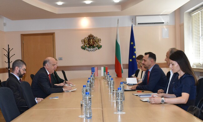 Министерство на икономиката и индустрията: Министър Богданов и посланикът на Съединените американски щати обсъдиха задълбочаване на стратегическо-икономическото сътрудничество между двете държави