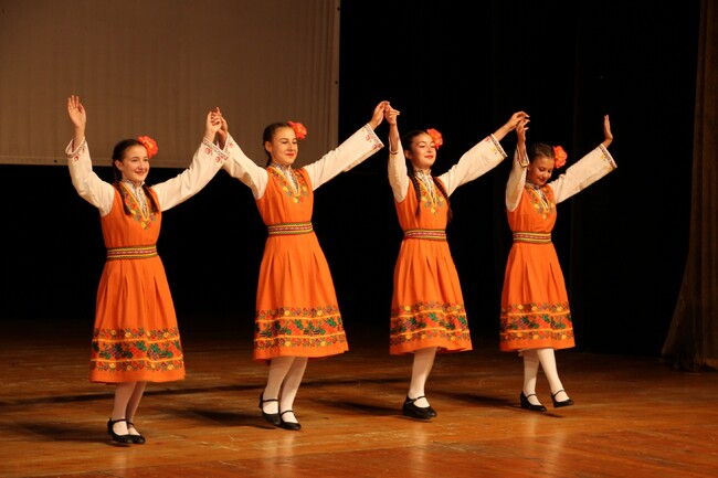 Община Банско: Красиви млади умове от 38 държави на олимпиада в Банско